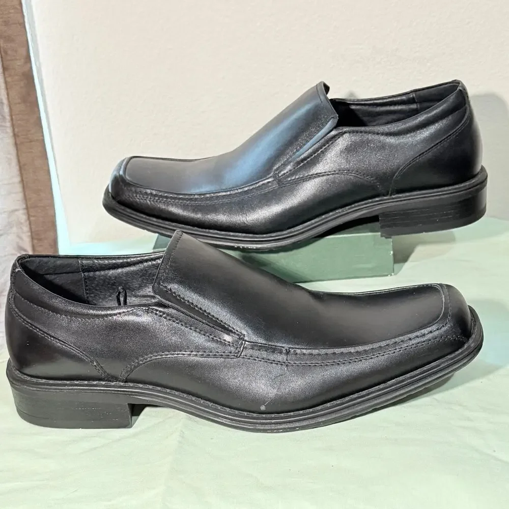 G H Bass & Co Alberta black leather slip-on loafers. Men’s 11.5 D